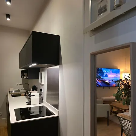 Stylish & Cozy In The Heart Of Old Apartment Antibes